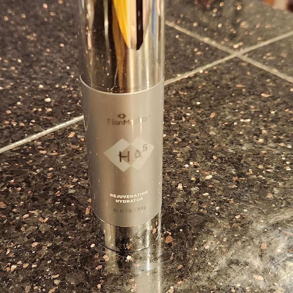 New HA5 SkinMedica Hydrator
